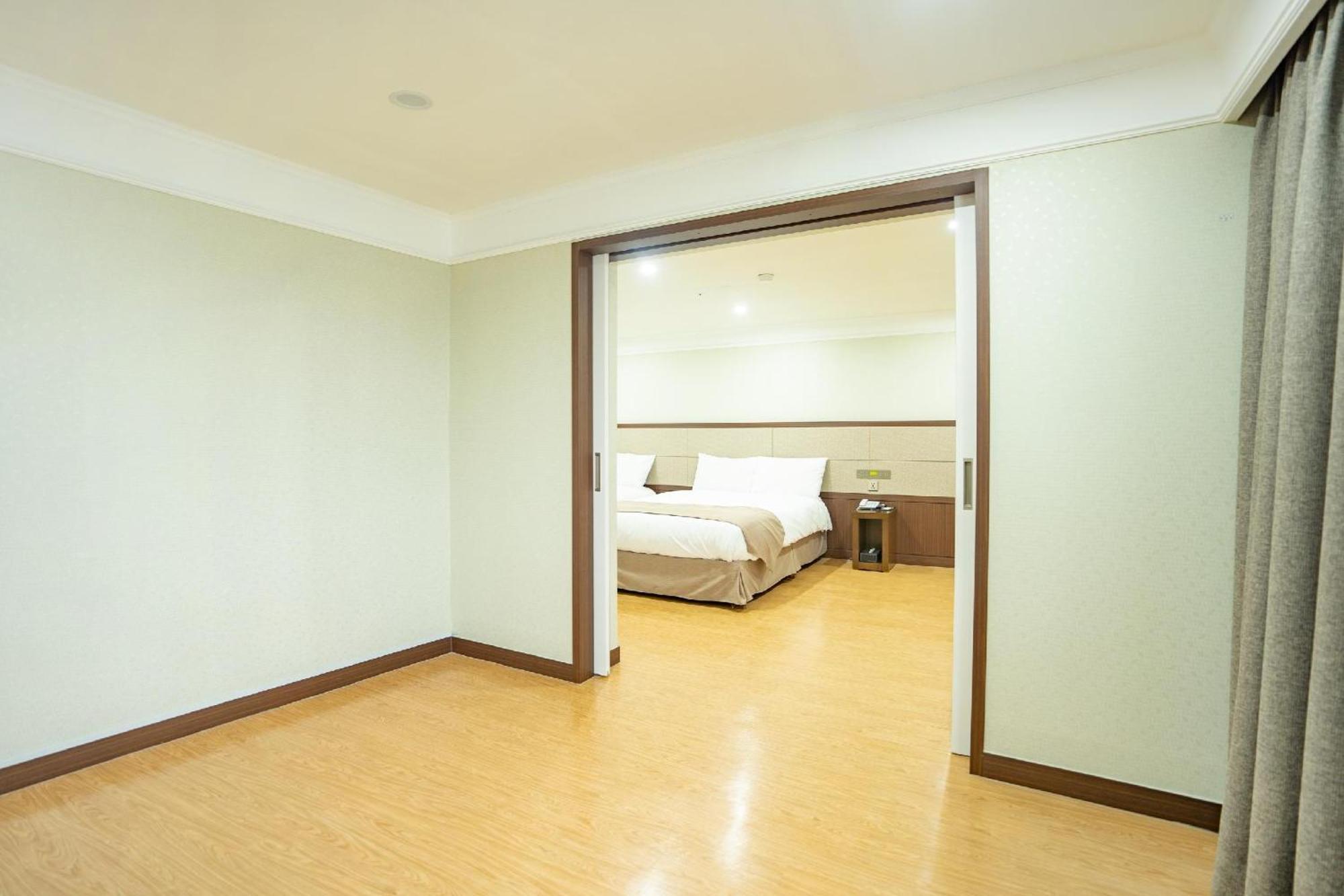 Staz Hotel Jeju Robero Exterior foto