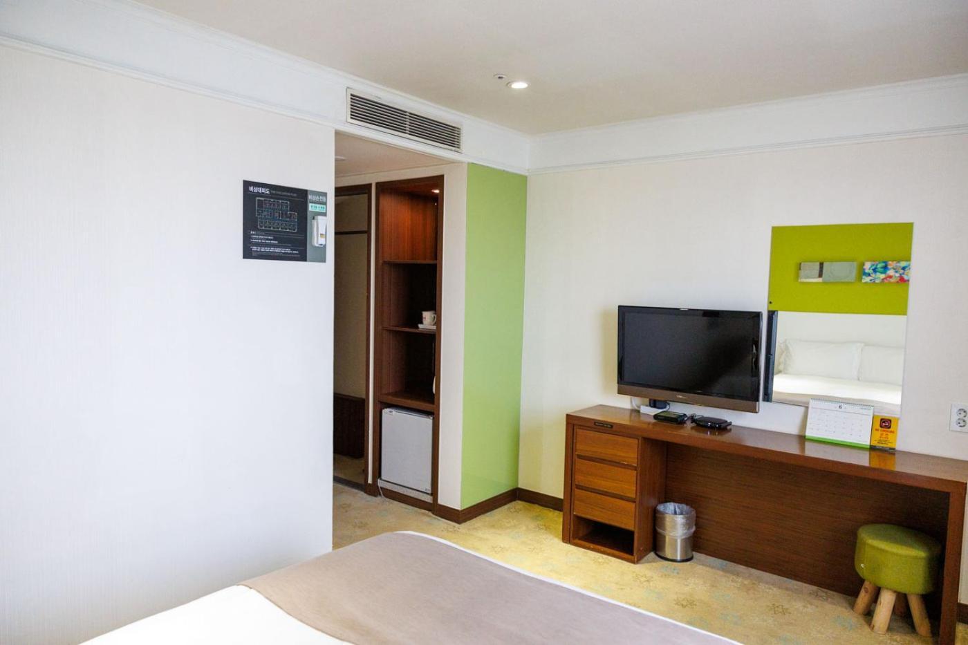Staz Hotel Jeju Robero Exterior foto
